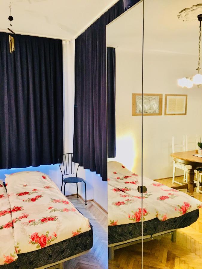 Romantic Studio In Budapest 12Th District Close To Mom Park Apartment Exterior foto
