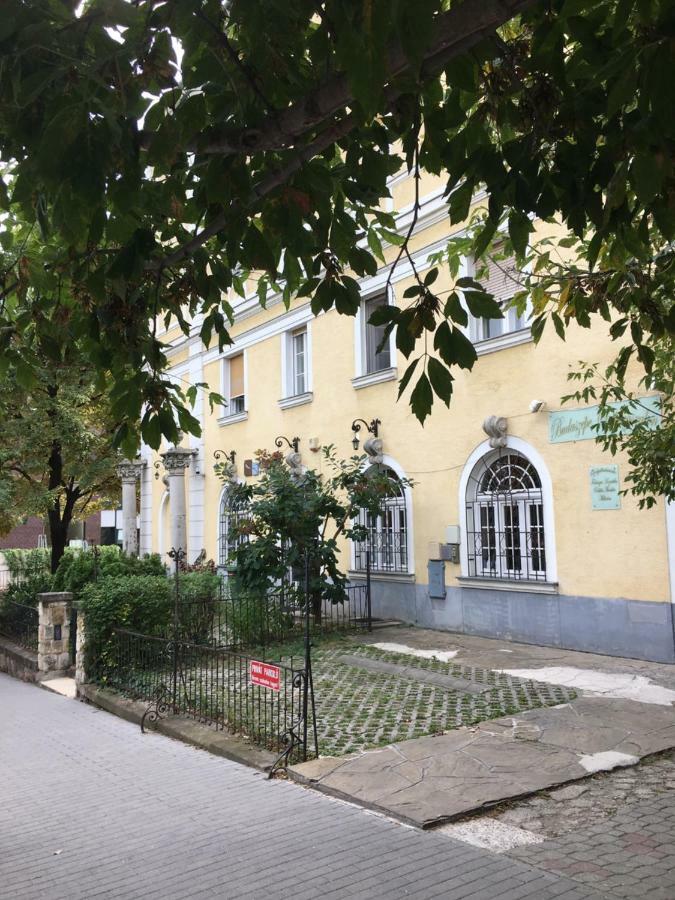 Romantic Studio In Budapest 12Th District Close To Mom Park Apartment Exterior foto